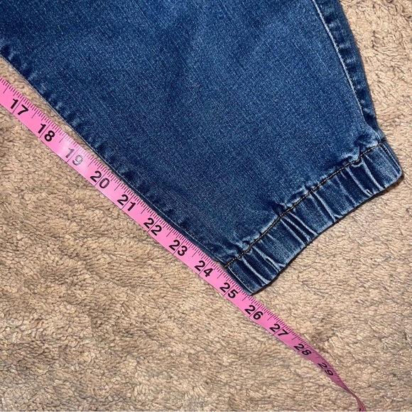 Lane Bryant Mid Rise Boyfriend Jogger Jeans Pull On Medium Wash Size 20 - Picture 11 of 13